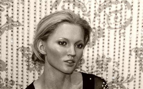 Download Model English Celebrity Kate Moss Hd Wallpaper