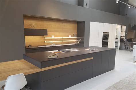 Perfect for chefs, bakers, caterers, food entrepreneurs, and food trucks. Modern Kitchens Showroom Dallas