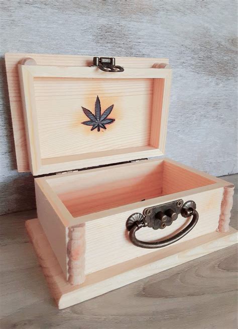Stash Box With Leaf Wooden Box Crafts Wooden Box Designs Custom