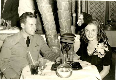 norma jeane with her first husband jim dougherty at cocoanut grove march 16 1945 💛 in 2022