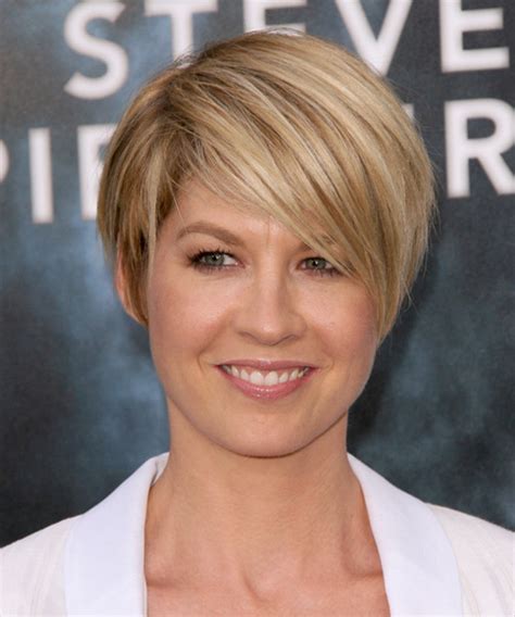 Steal these celebrities' hair secrets read article Jenna Elfman Short Straight Casual Hairstyle - Medium ...