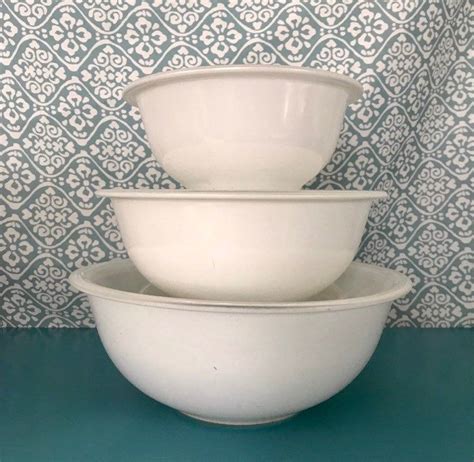 Vintage Pyrex White Clear Bottom Bowls 522523525 Set Of 3 Etsy