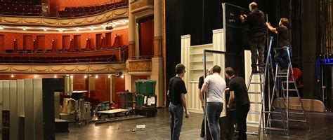 Video Dans Les Coulisses Du Théâtre De La Sinne M