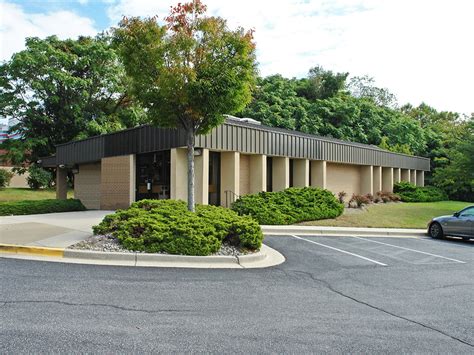 801 Elkridge Landing Road Mackenzie Commercial Real Estate