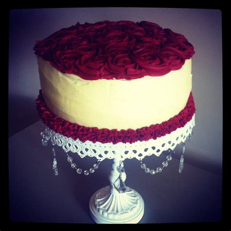 In a small bowl combine baking soda and vineager. Red Velvet Cake with Red Rose Buttercream Icing & Cream ...