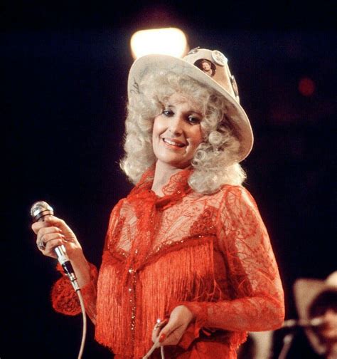 Tammy Wynette May 5 1942 April 6 1998 Tammy Wynette Country Music Singers Country Music