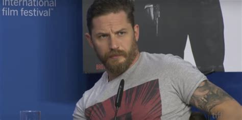 Tom Hardy Shuts Down Reporter Who Asks About His Sexuality The Huffington Post