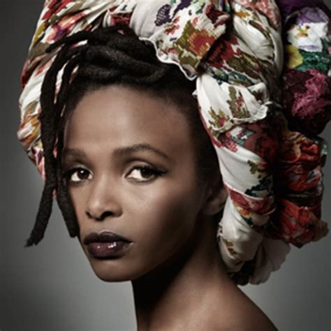 Simphiwe dana (born 23 january 1980 in gcuwa) is a xhosa singer and songwriter in south africa. Simphiwe Dana Admits That She Was Once A Side Chick ...