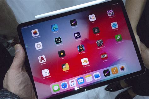 Ipad Pro Hands On The First Apple Tablet That Actually Feels New Itnews