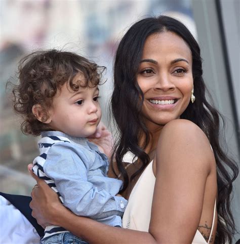 photos zoe saldana présente ses enfants pour la première closer