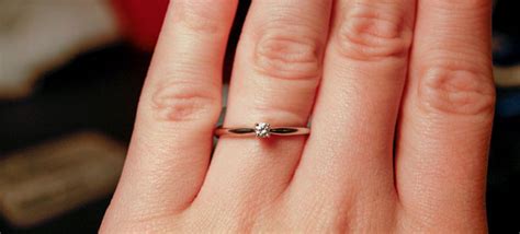 Sep 22, 2021 · sara uribe y la foto de su mano que provocó comentarios en instagram. Menosprecia su anillo de compromiso | Actualidad | LOS40 ...