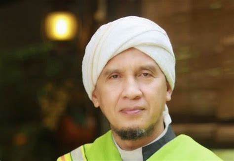 Dicatat oleh al fakir muhammad fazilul helmi raidzan di 10:42 pm. KULIAH Syaikh Nuruddin Marbu Al-Banjari pun JAKIM halang ...