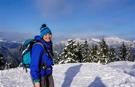 What To Wear Winter Hiking And Snowshoeing Happiest Outdoors