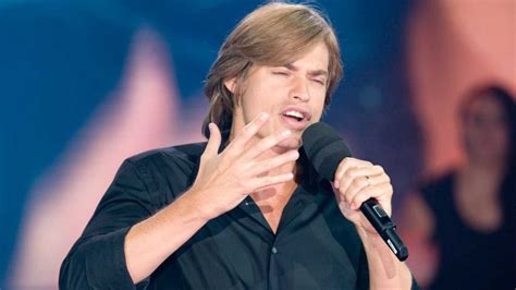 Caracas, venezuela), best known simply as carlos baute, is a venezuelan singer and television host. Carlos Baute actuará en el Carnaval en la Playa de ...