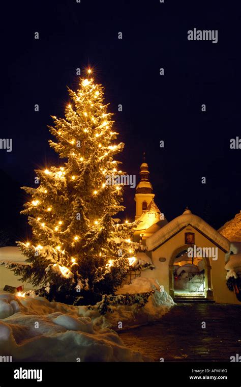 Ramsau Kirche Weihnachten Fotos Und Bildmaterial In Hoher Auflösung