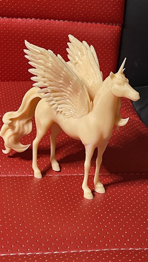 Download Majestic Alicorn Flying Unicorn Da Fatesend