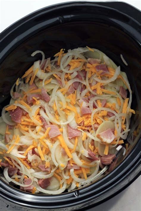 You can also freeze any leftover cooked breakfast casserole. Leftover Pork Breakfast Casserole Crockpot : Overnight ...