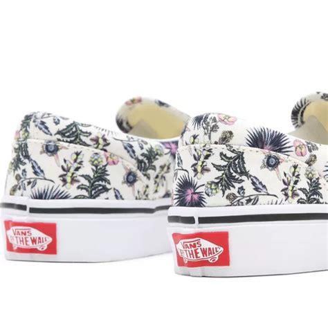 Kids Paradise Floral Classic Slip On Vans