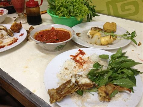See 68 tripadvisor traveller reviews of 17 bondowoso restaurants and search by cuisine, price, location, and more. Rumah Makan Ampera 2 Tak Cempaka Putih - Info Terkait Rumah