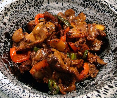 Korean chicken gizzard stir fry (dak ddong jjip). Korean-Style Chicken Gizzards (매운 닭똥집 볶음 ) - Mississippi ...