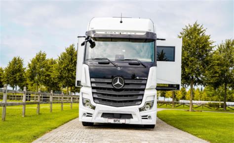 Stx Mercedes Actros 2 Pop Outs And Garage 21 015 Stx Motorhomes