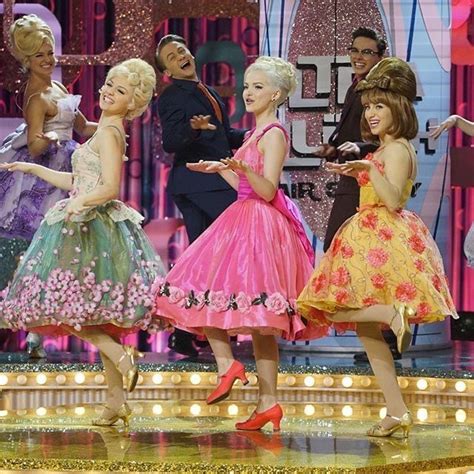 Pin By Elise ♡ On Broadway In 2020 Broadway Costumes Hairspray