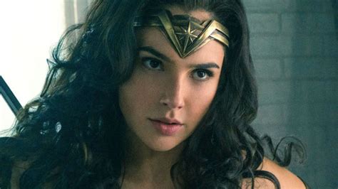 We did not find results for: Wonder Woman 1984 SDCC footage: Diana fights in a mall