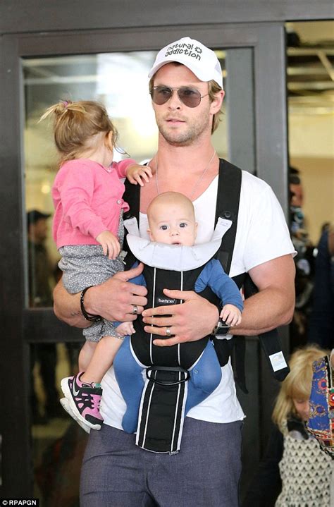 Chris Hemsworth And Wife Elsa Pataky Head Off On Romantic Break Daily