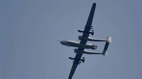 China Flies 38 Warplanes Combat Drone Near Taiwan World Dunya News