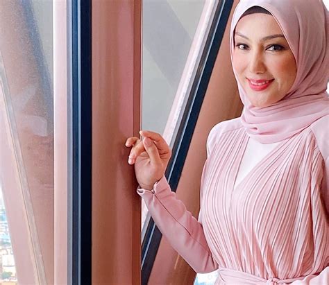 Malaysian Actress And Singer Erra Fazira Hospitalised For Dengue