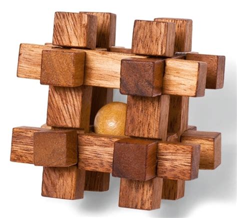 Ce cube très difficile est composé de 8 pièces. Boule en cage - JBD Casse tetes en bois