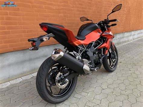 Price z250slall new model for 2015also check out the ninja 250 sl and the z300!!coming soonsingle minded purpose sporty. Kawasaki Z250 SL ABS