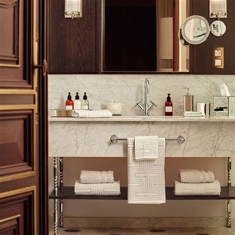 Liven up your home with towels, dinnerware, bedding, rugs, home fragrances, curtains and home or bathroom accessories from the new zara home collection. Eye on Design: 4 New Collections with Distinct Style
