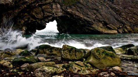Algae Covered Rocks Ripples On Stones Cave Waves Ocean Hd Nature