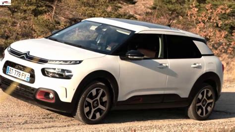 Fransız marka, aradan geçen 4 yılın sonunda kompakt crossover'ı makyajlayarak ilginç tasarım dozajını biraz azaltmış. New Citroen C4 Cactus Suv 2018 review