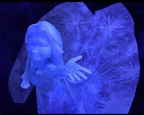 Elsa Ice Statue By Doffyasfr On Deviantart