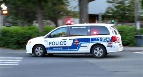 Montreal Police Cars Responding Urgently Spvm Mtl911