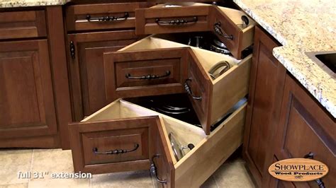 While it's great to have choices, it can be overwhelming without a basic understanding of the types of cabinets, doors and drawers that are available, and how you can use them to make your. 2018 Kitchen Base Cabinets with Drawers - Kitchen ...
