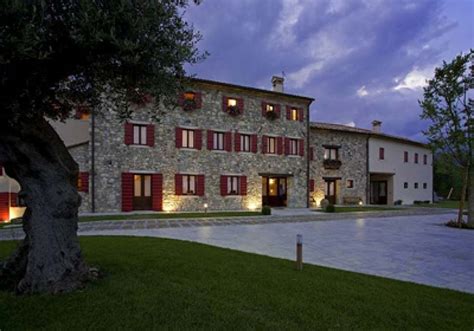 Farm stay is located in 7 km from the centre. Agriturismo Althe'a - Vittorio Veneto (Veneto)