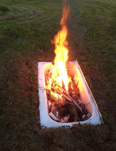 Bath Tub Fire Pit Backyard Fire Diy Backyard Diy Fire Pit Fire Pits Cast Iron Tub Tub Ideas