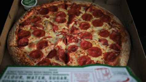 Papa John S Pepperoni Pizza 11 Facts About The Popular Menu Item