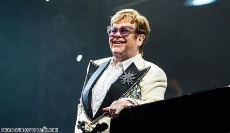 Elton John Hails Fans At Emotional Final Farewell Show