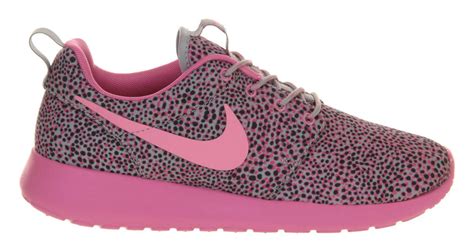 Lyst Nike Roshe Run Sneakers In Pink