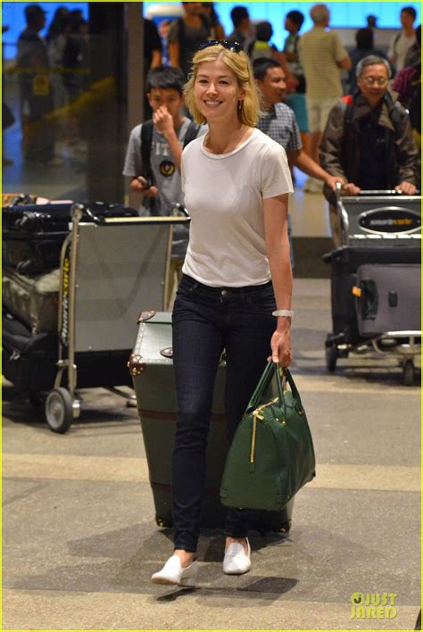 Rosamund Pike Lax Arrival After Gone Girl Casting News Photo