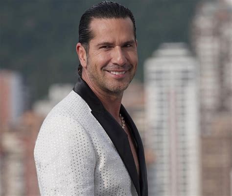 Gregorio Pernía el actor colombiano visita Ecuador FM Mundo