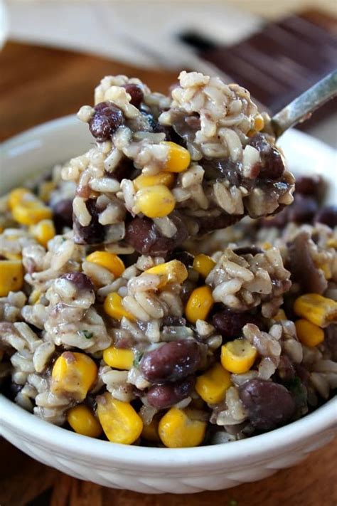 1 cup rice (uncooked, 3 cups cooked, long grain rice like basmati or jasmine) 1/2 cup cilantro (fresh leaves, chopped, about a small bunch) 1/2 tsp salt (adjust per taste, needs salt on lesser side) 2 tbsp cooking oil (olive oil, 2 tbsp or more if you prefer more silky rice like chipotle's) 1/4 cup lime (juice, about 2 medium limes) Cilantro Lime Rice with Black Beans and Corn - Great Grub ...