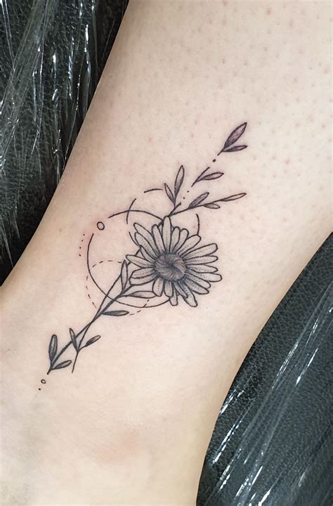Daisy Tattoo In Daisy Tattoo Designs Daisy Tattoo Flower
