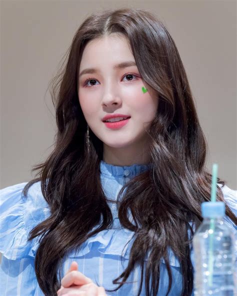 Mengenal Nancy Momoland Idol Blasteran Korban Dari Kamera Tersembunyi