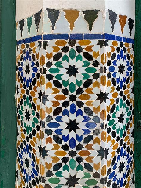Die gelungeneverbindung von einer erstklassigen qualität mit einem exklusiven design trifft genau den puls derzeit und verwandelt jeden wohnraum in eine ganz individuelle kreation. Andalusische Keramik, Fliesen, Mosaik kaufen, Besonderheit ...