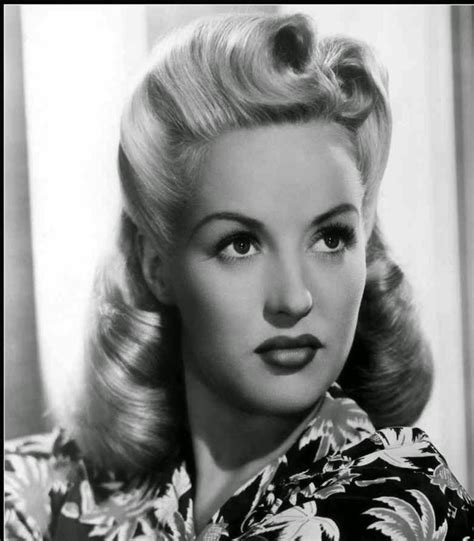 Considered one of the most fashionable 1940s hairstyles, the pin curl was the basis for most all other more complicated styles thereafter. HAIRCUTS FOR LONG FACES: 1940 s Hairstyles